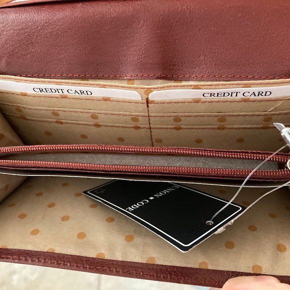 Union Code Burgundy Dark Wine Red Genuine Leather RFID Protected Folding Wallet - Picture 4 of 7